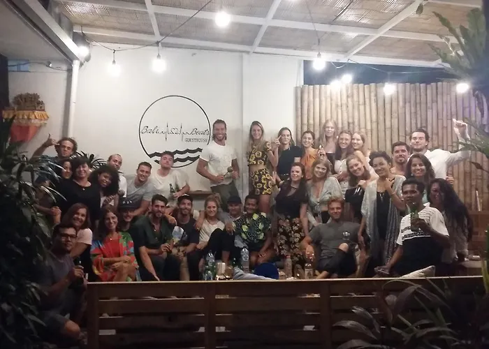 Surfers House Berawa チャングー