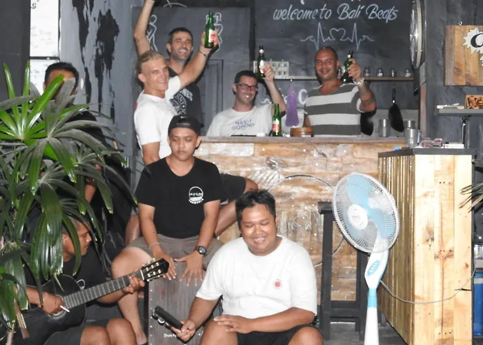 Surfers House Berawa チャングー